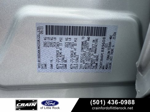 Used 2023 Nissan Rogue SV image 31