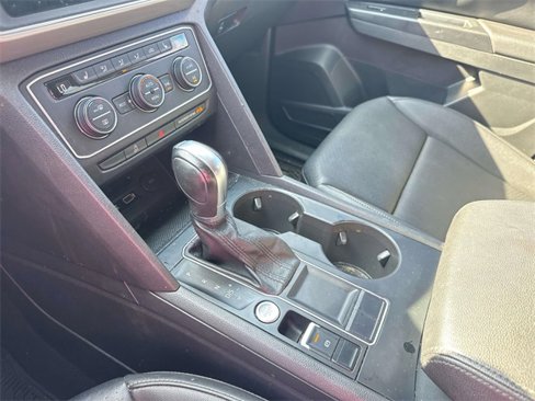 Used 2019 Volkswagen Atlas SE image 32