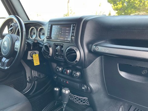Used 2018 Jeep Wrangler Unlimited Sport S image 62