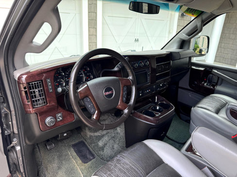 Used 2017 GMC Savana 2500 image 14