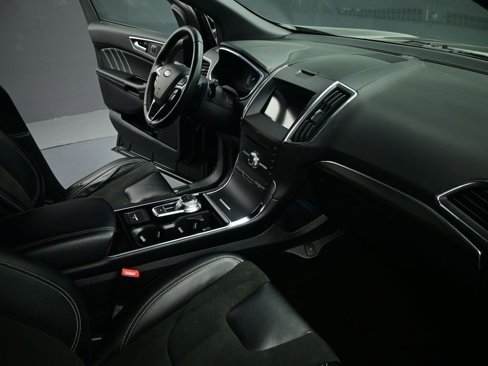 Used 2019 Ford Edge ST w/ Cold Weather Package image 15