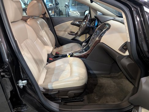 Used 2015 Buick Verano Leather w/ Experience Buick Package image 30