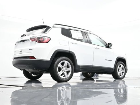 Used 2023 Jeep Compass Latitude w/ Convenience Group image 29