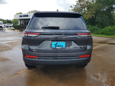 New 2025 Jeep Grand Cherokee Limited image 5