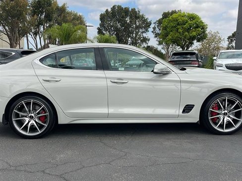 Used 2025 Genesis G70 2.5T image 6