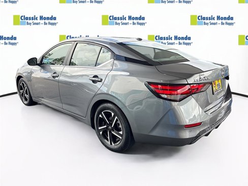 Used 2024 Nissan Sentra SV image 5