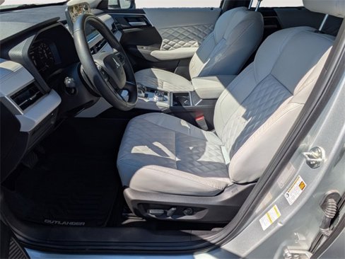 Used 2023 Mitsubishi Outlander SEL image 11
