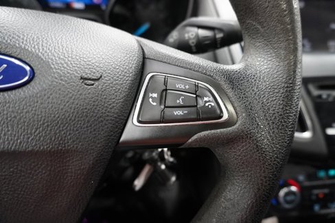 Used 2017 Ford Focus SEL w/ Interior Protection Package image 5