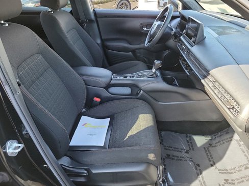 Used 2023 Honda HR-V Sport image 15