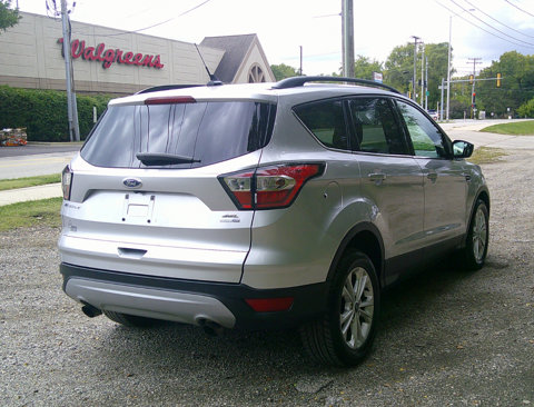 Used 2018 Ford Escape SEL image 4