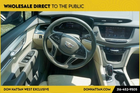 Used 2017 Cadillac XT5 Luxury w/ Driver Awareness Package image 5