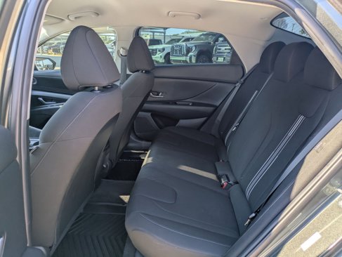 Used 2024 Hyundai Elantra SEL image 14