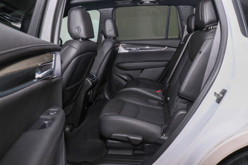 Used 2022 Cadillac XT6 Sport w/ Technology Package image 19