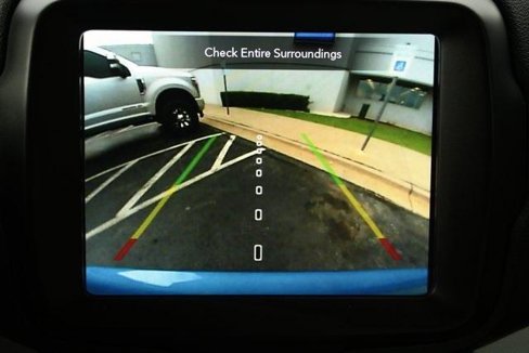 Used 2022 Jeep Renegade Latitude w/ Convenience Group image 18