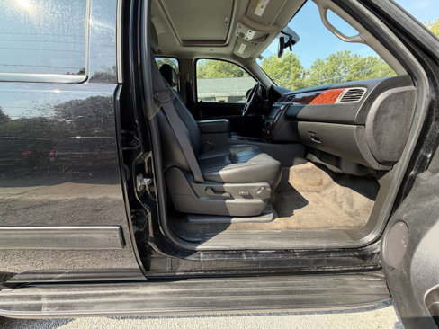 Used 2013 Chevrolet Tahoe LT image 3
