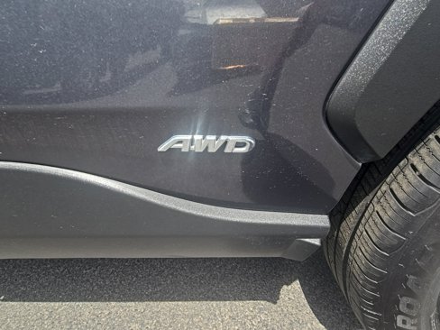 Used 2019 Toyota RAV4 Limited image 10