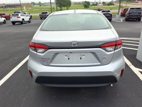 Used 2023 Toyota Corolla LE image 9