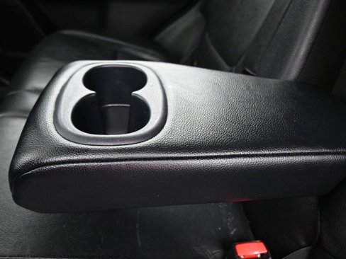 Used 2015 Mitsubishi Outlander SE image 34