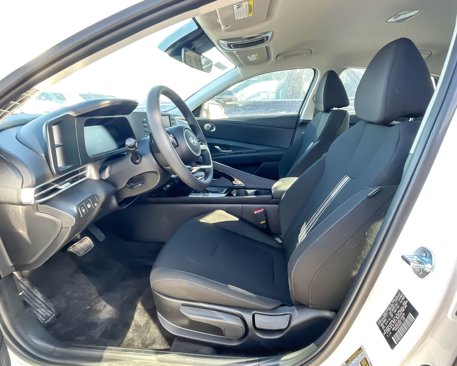New 2025 Hyundai Elantra Blue image 11