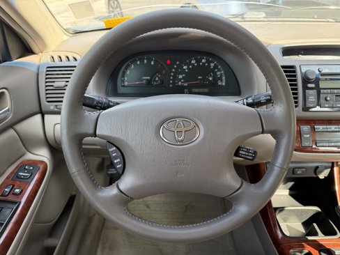 Used 2003 Toyota Camry XLE image 18