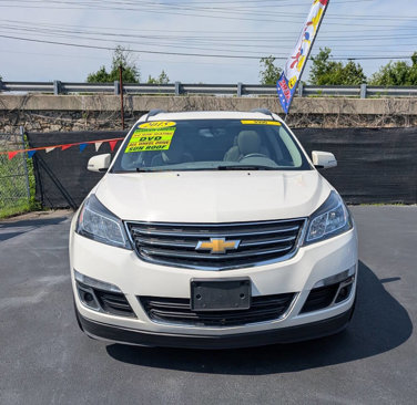 Used 2015 Chevrolet Traverse LT image 2