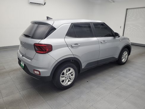 Used 2021 Hyundai Venue SE image 10
