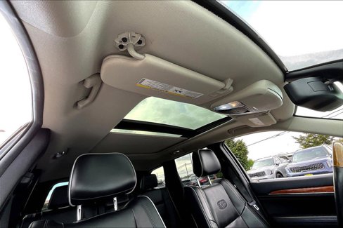 Used 2011 Jeep Grand Cherokee Overland image 25