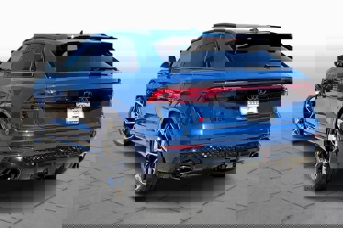 New 2025 Audi RS Q8 performance image 12