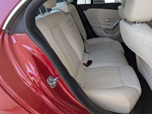 Used 2023 Mercedes-Benz CLA 250 image 35