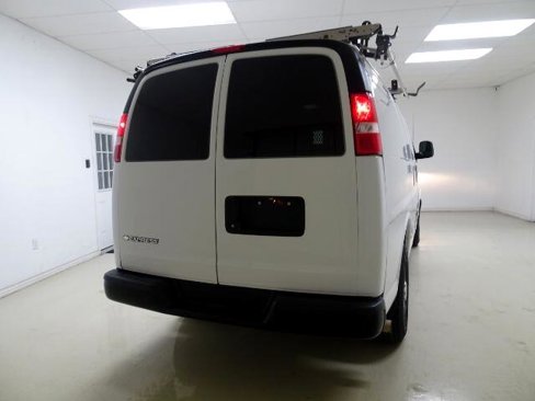 Used 2019 Chevrolet Express 2500 w/ Driver Convenience Package image 10