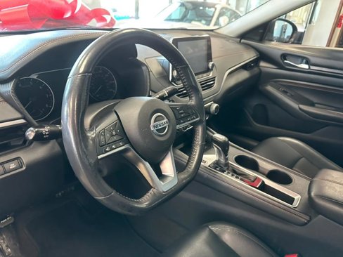 Used 2022 Nissan Altima 2.5 SR image 17