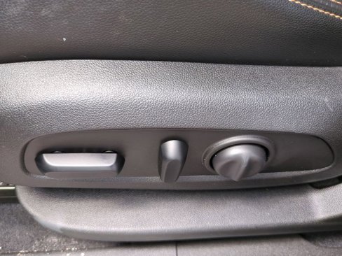 Used 2020 GMC Terrain SLT w/ Preferred Package image 19
