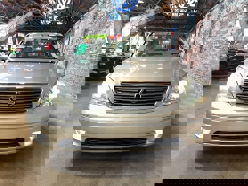 Used 2002 Lexus LS 430 image 9