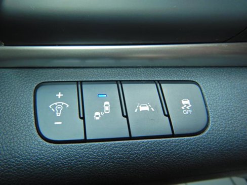 Used 2019 Hyundai Elantra SEL image 19