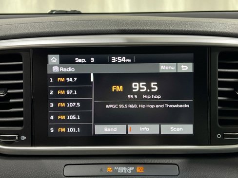 Used 2022 Kia Sportage Nightfall Edition image 16