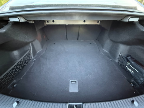 Used 2018 Mercedes-Benz C 300 4MATIC Sedan image 25
