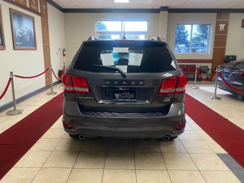 Used 2017 Dodge Journey SXT w/ Comfort/Convenience Group image 4