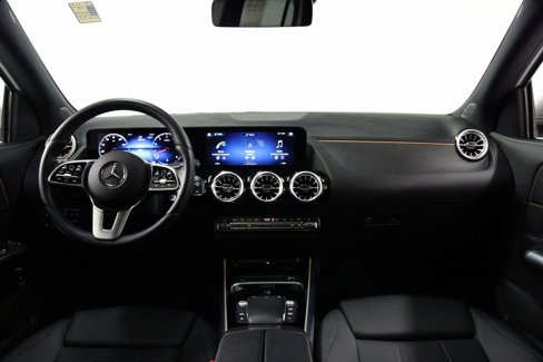 Used 2023 Mercedes-Benz GLA 250 4MATIC w/ Premium Package image 2
