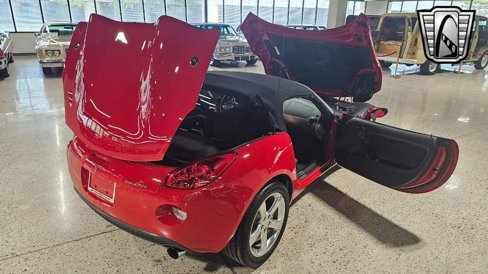 Used 2006 Pontiac Solstice Convertible w/ Premium Package image 14