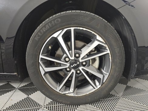Used 2023 Kia Forte LXS image 16