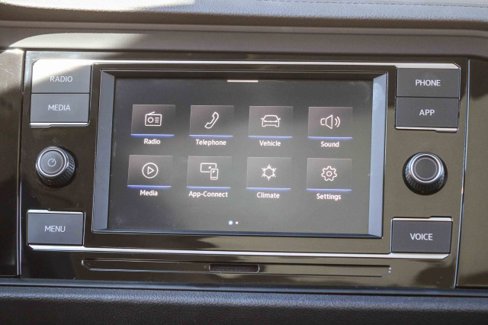 Used 2022 Volkswagen Jetta SE image 16