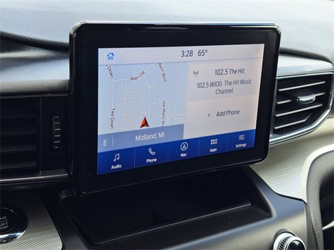Used 2020 Ford Explorer XLT w/ Equipment Group 202A image 16