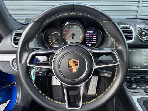 Used 2016 Porsche Cayman GT4 image 15