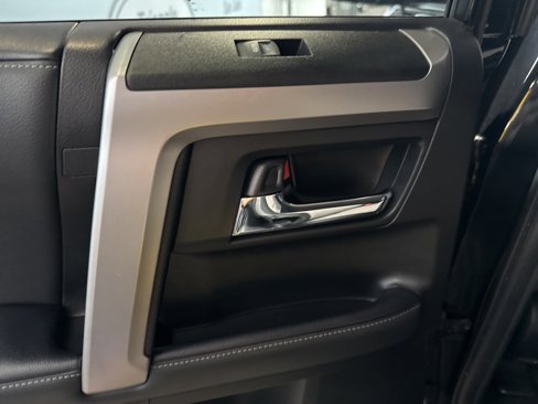 Used 2020 Toyota 4Runner SR5 image 25