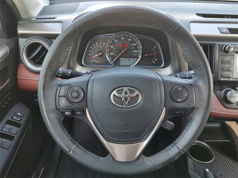 Used 2015 Toyota RAV4 Limited image 14