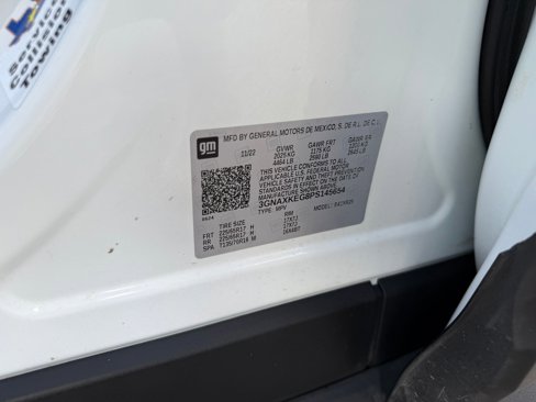 Used 2023 Chevrolet Equinox LT image 17