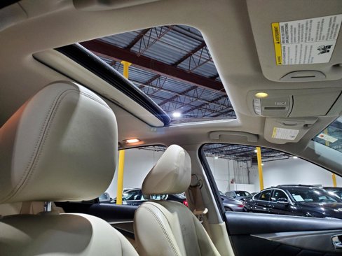 Used 2014 INFINITI Q50 Premium w/ Navigation Package image 16