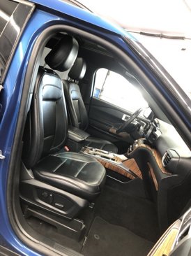 Certified 2020 Ford Explorer XLT w/ Equipment Group 202A image 32
