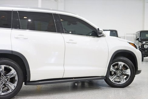 Used 2019 Toyota Highlander Limited Platinum image 11