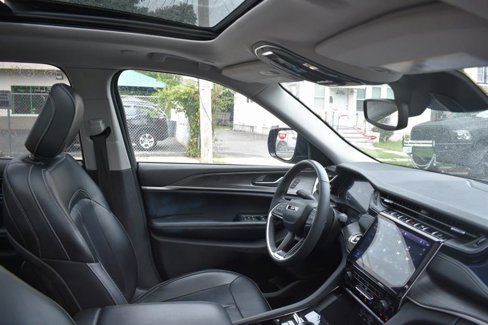 Used 2023 Jeep Grand Cherokee 4WD 4xe image 21